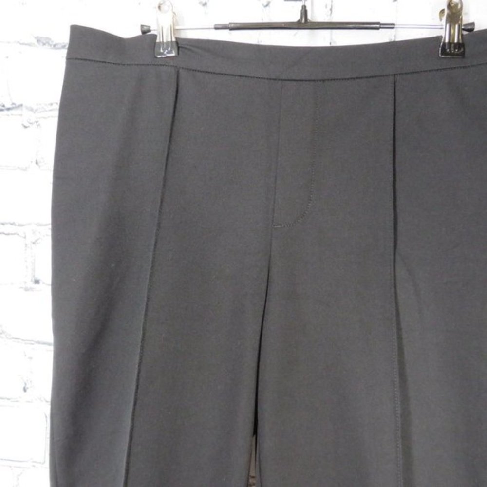 Women's Stretch Pedal Pushers with Pintucks - Black - Picture 4 of 6